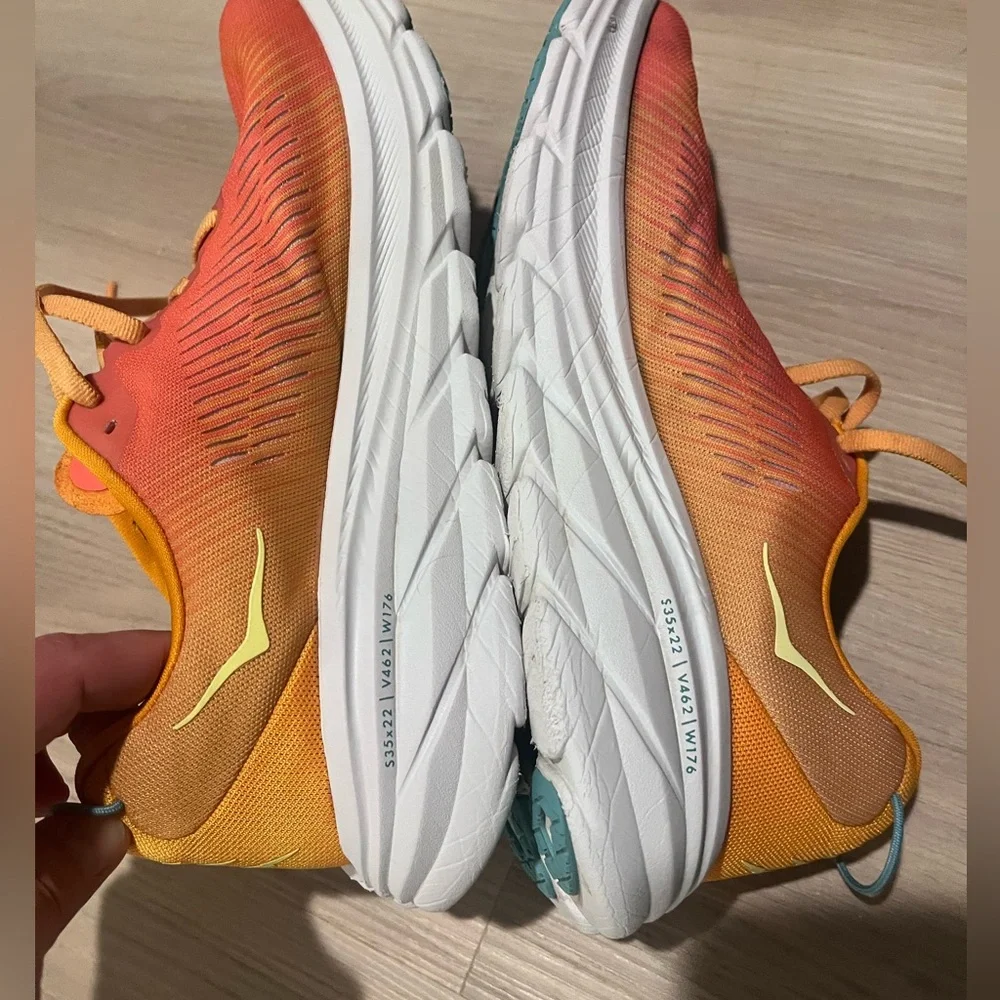 Hoka Ricon - Picture 2 of 6